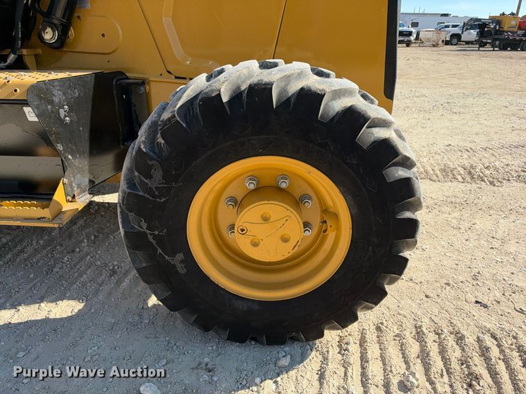 image for item FN3829 2022 Caterpillar 415 4X4 backhoe