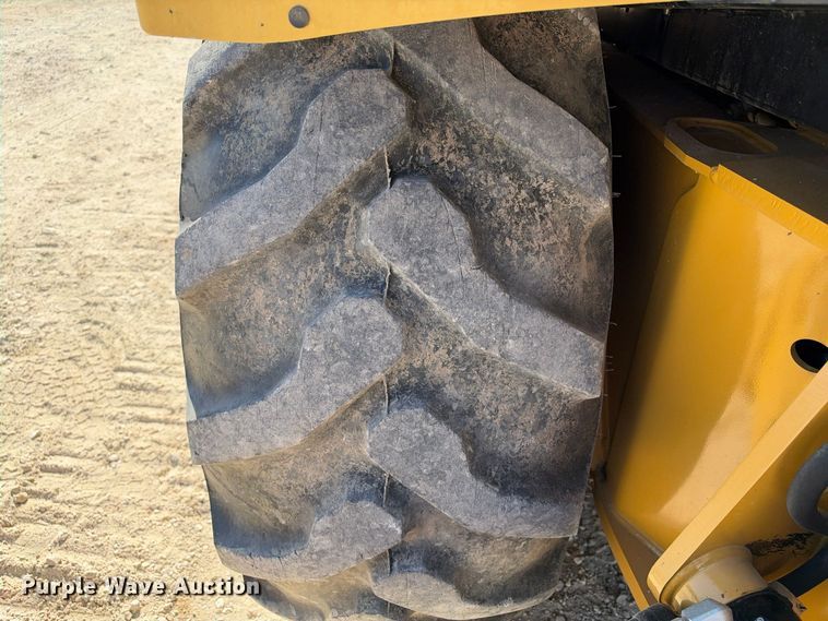 image for item FN3829 2022 Caterpillar 415 4X4 backhoe