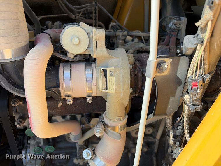 image for item FN3830 2022 Caterpillar 415 4X4 backhoe