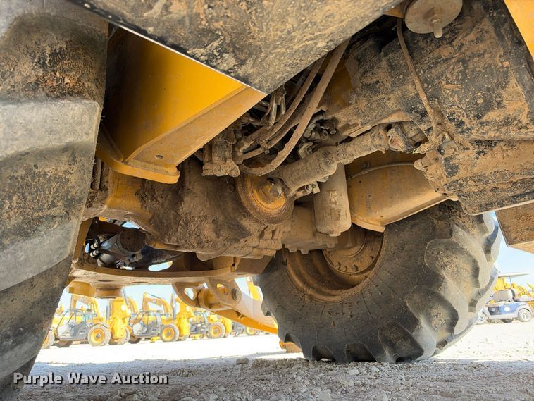image for item FN3830 2022 Caterpillar 415 4X4 backhoe
