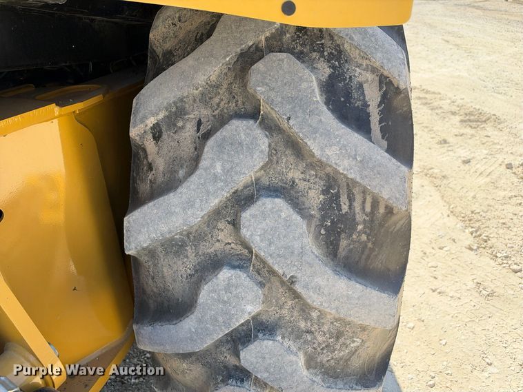 image for item FN3830 2022 Caterpillar 415 4X4 backhoe