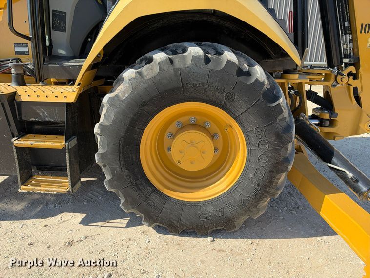 image for item FN3830 2022 Caterpillar 415 4X4 backhoe
