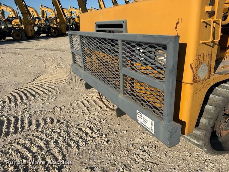image for item FN3831 IHI IC45-2 track carrier