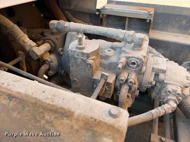 image for item FN3831 IHI IC45-2 track carrier