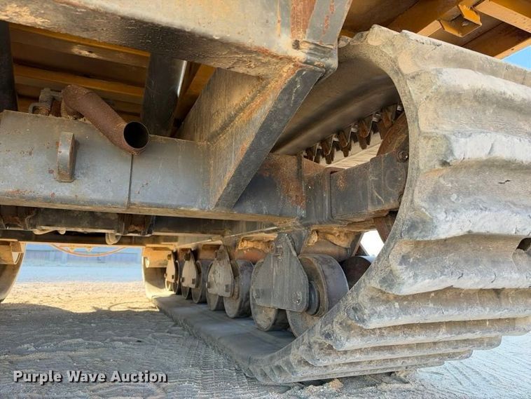 image for item FN3831 IHI IC45-2 track carrier