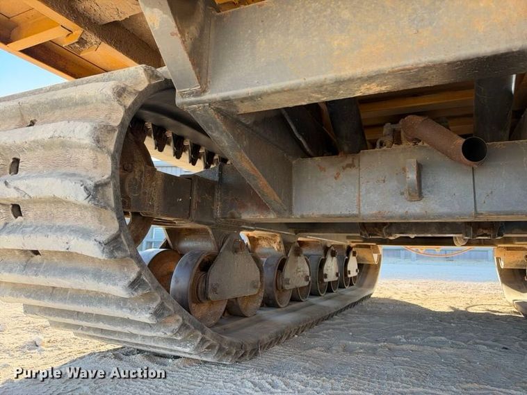 image for item FN3831 IHI IC45-2 track carrier