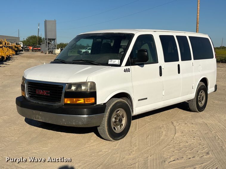 2004 GMC Savana G2500 van in Corsicana, TX | Item FN3832 for sale ...