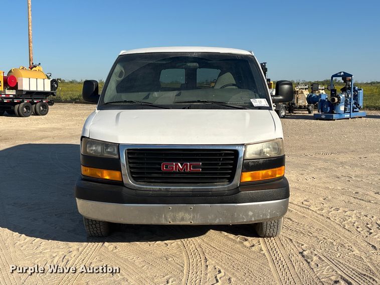 2004 GMC Savana G2500