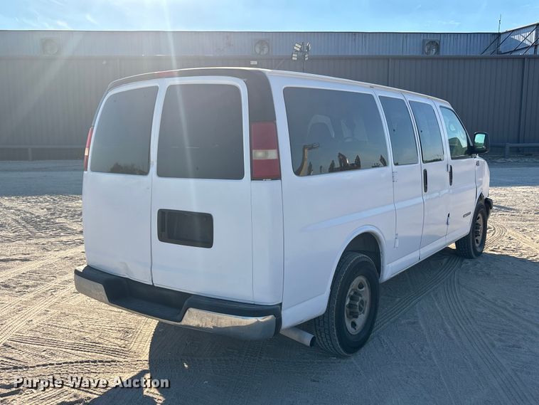 2004 GMC Savana G2500