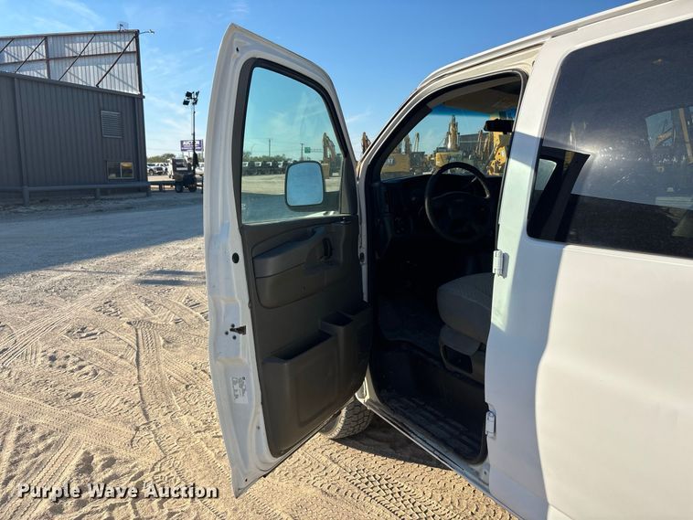 2004 GMC Savana G2500
