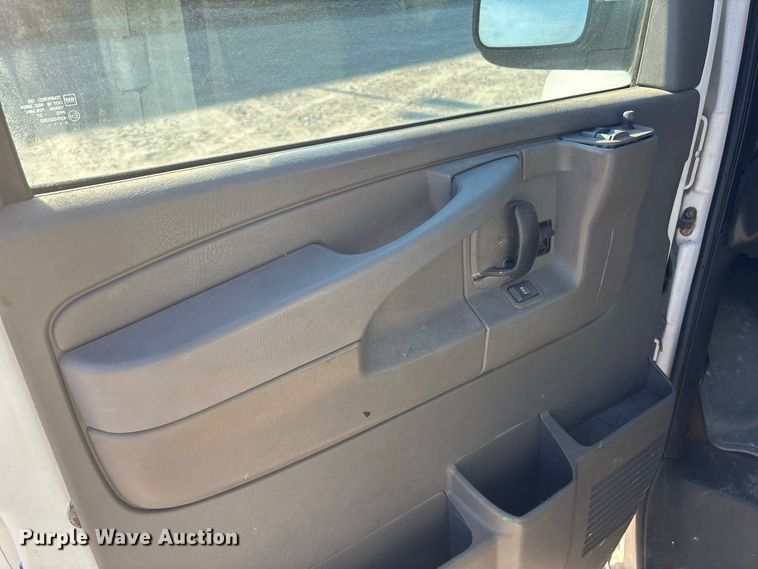 2004 GMC Savana G2500