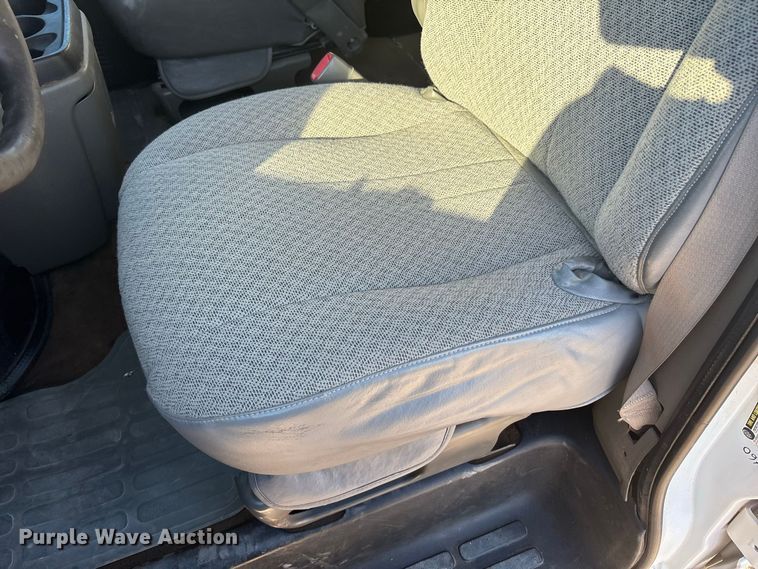 2004 GMC Savana G2500