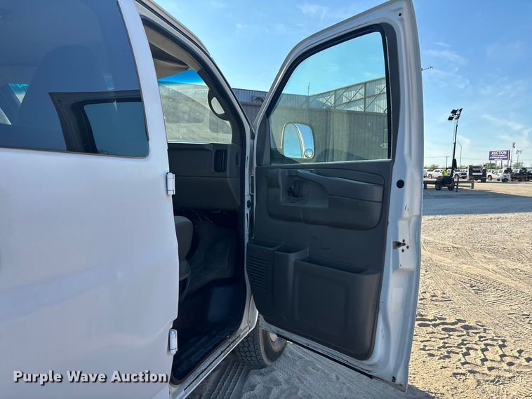 2004 GMC Savana G2500