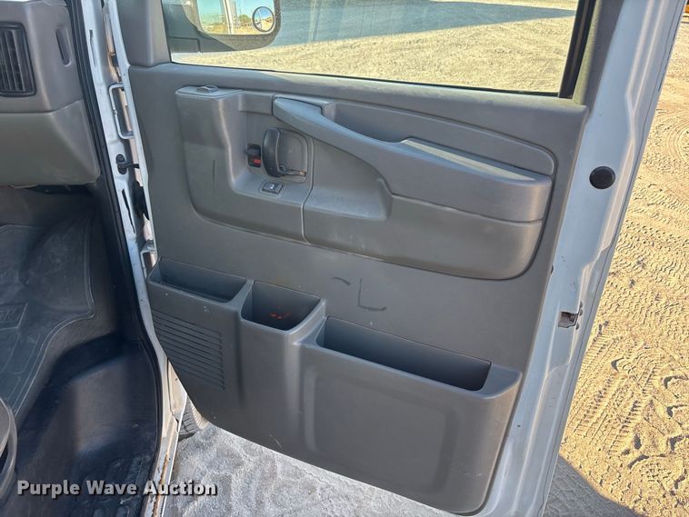 2004 GMC Savana G2500