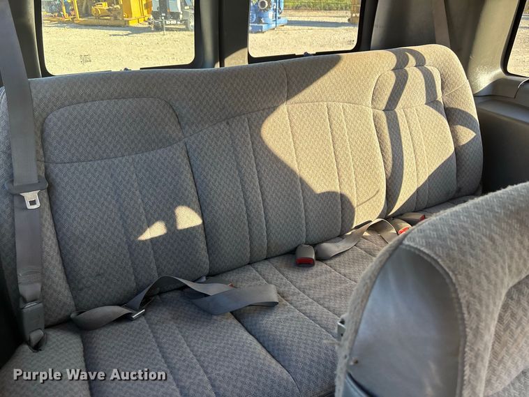 2004 GMC Savana G2500