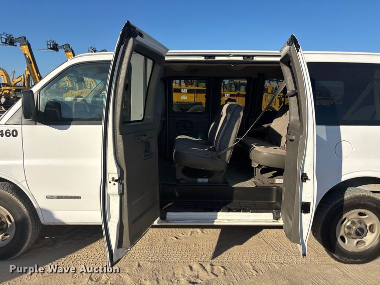 2004 GMC Savana G2500