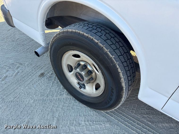 2004 GMC Savana G2500