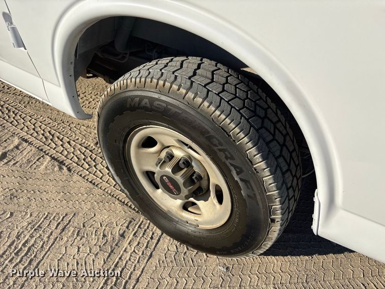 2004 GMC Savana G2500