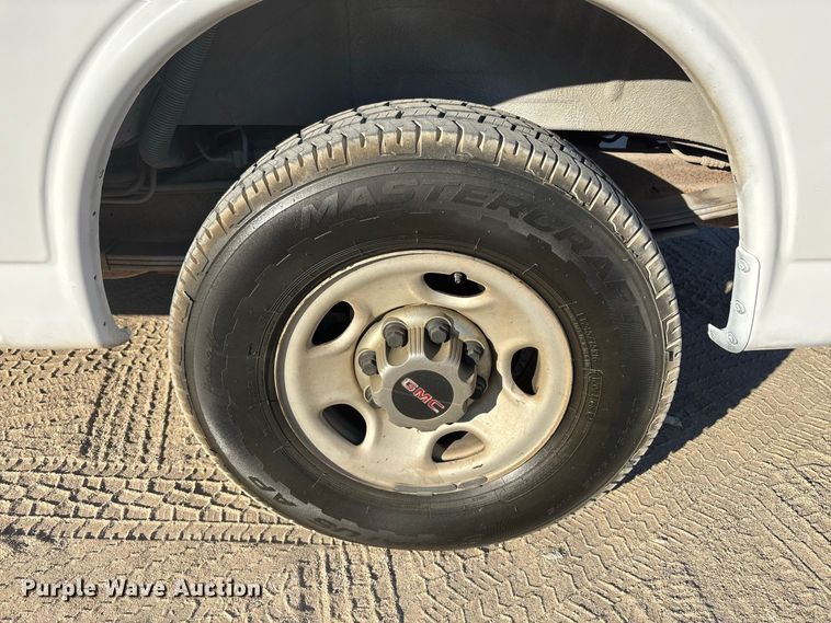 2004 GMC Savana G2500