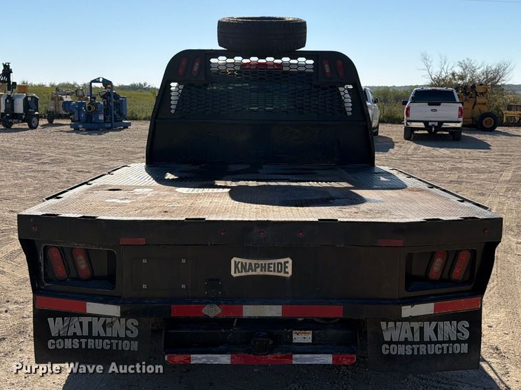 image for item FN3833 2019 GMC Sierra 3500HD 4X4 Crew Cab flatbed pickup truck