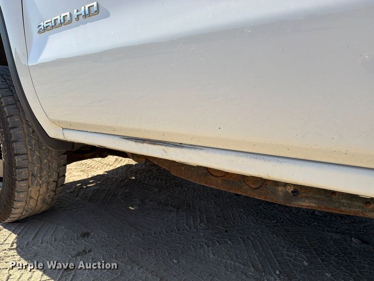 image for item FN3833 2019 GMC Sierra 3500HD 4X4 Crew Cab flatbed pickup truck