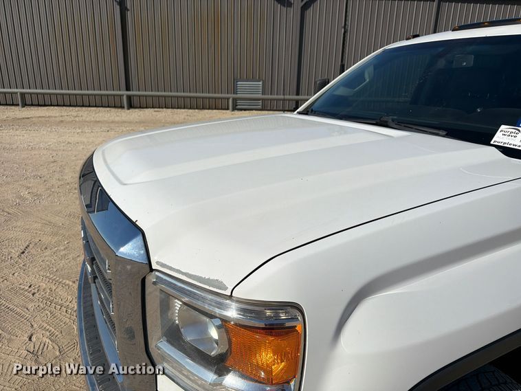 image for item FN3833 2019 GMC Sierra 3500HD 4X4 Crew Cab flatbed pickup truck
