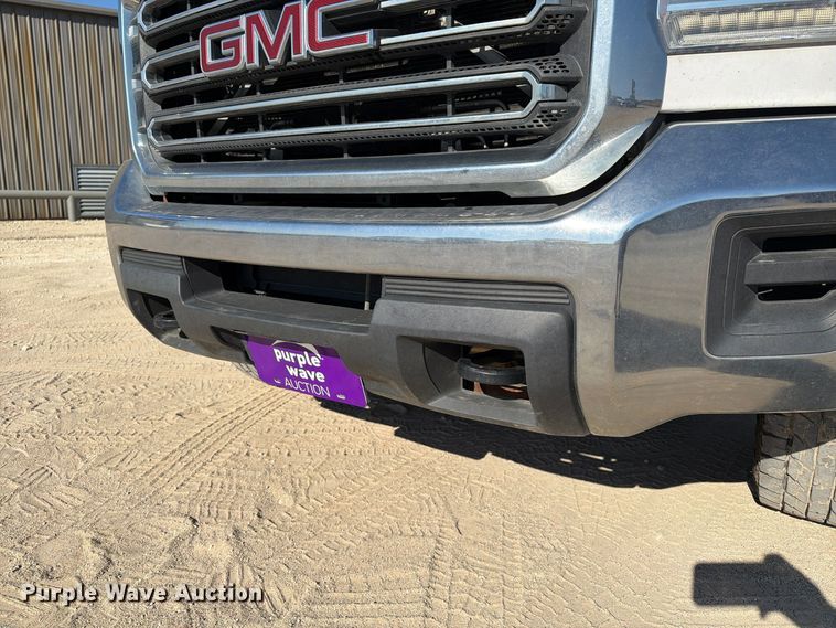 image for item FN3833 2019 GMC Sierra 3500HD 4X4 Crew Cab flatbed pickup truck