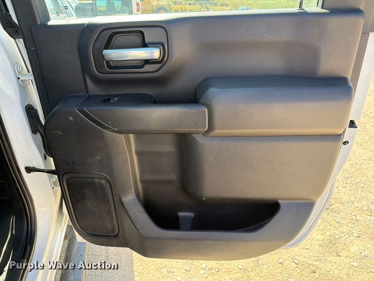 image for item FN3834 2021 GMC Sierra 3500HD 4X4 Crew Cab flatbed pickup truck