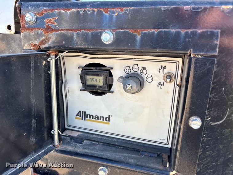 image for item FN3837 2020 Allmand Night-Lite V-Series NLV light plant