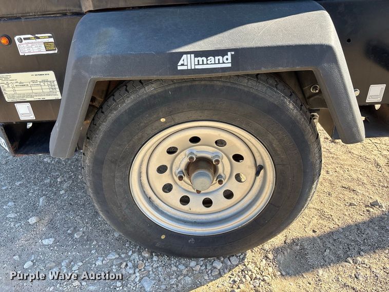 image for item FN3837 2020 Allmand Night-Lite V-Series NLV light plant