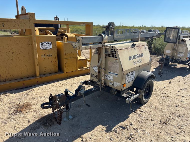 image for item FN3838 2015 Doosan LSC light plant