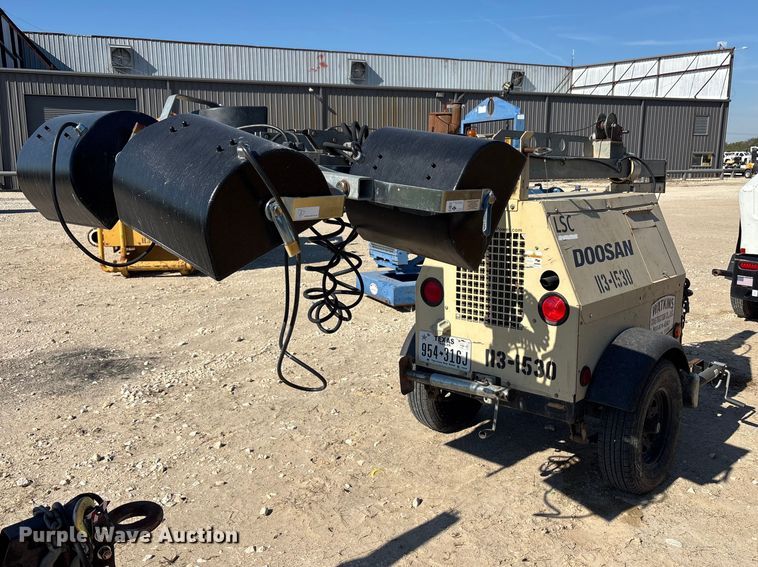 image for item FN3838 2015 Doosan LSC light plant