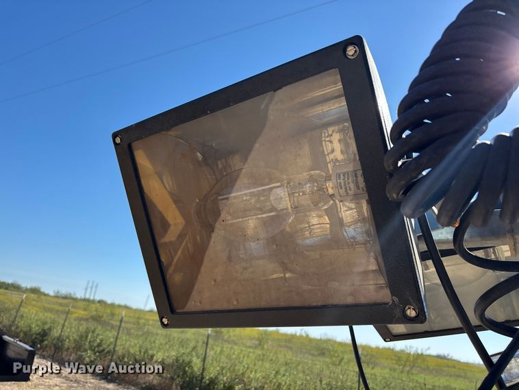 image for item FN3838 2015 Doosan LSC light plant