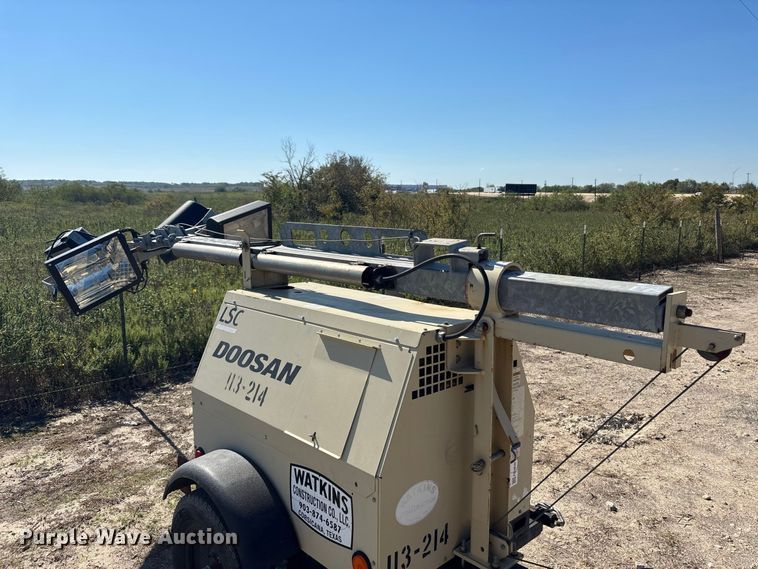 image for item FN3839 2013 Doosan LSC light plant