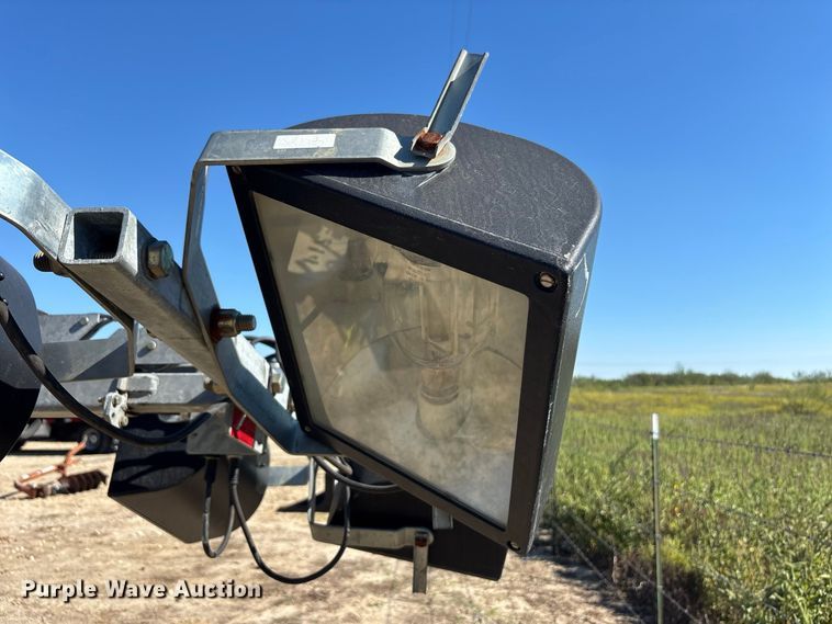 image for item FN3839 2013 Doosan LSC light plant