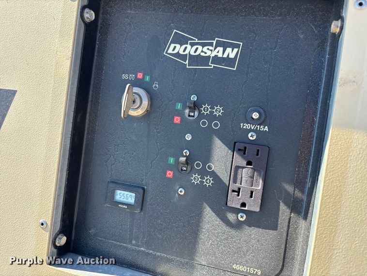 image for item FN3839 2013 Doosan LSC light plant