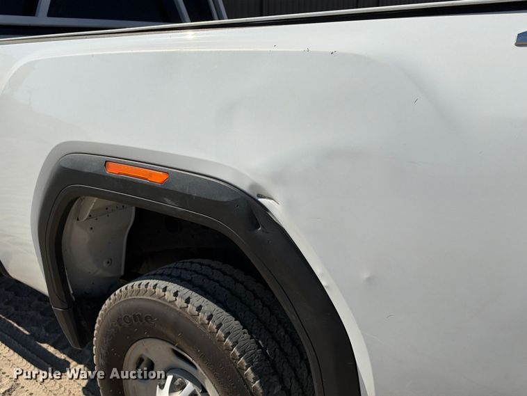 image for item FN3842 2023 GMC Sierra 2500HD 4X4 Crew Cab pickup truck