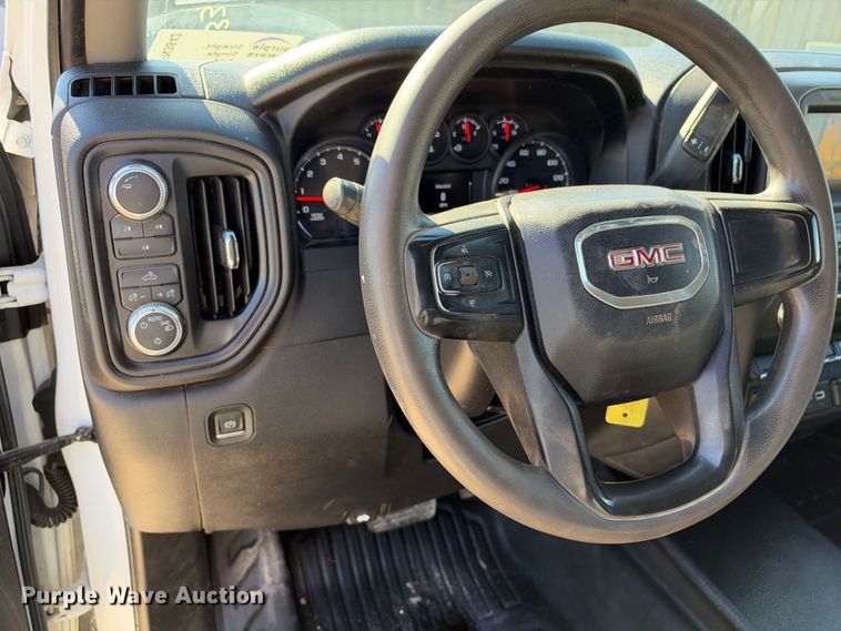 image for item FN3842 2023 GMC Sierra 2500HD 4X4 Crew Cab pickup truck
