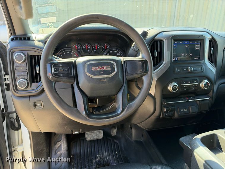 image for item FN3842 2023 GMC Sierra 2500HD 4X4 Crew Cab pickup truck