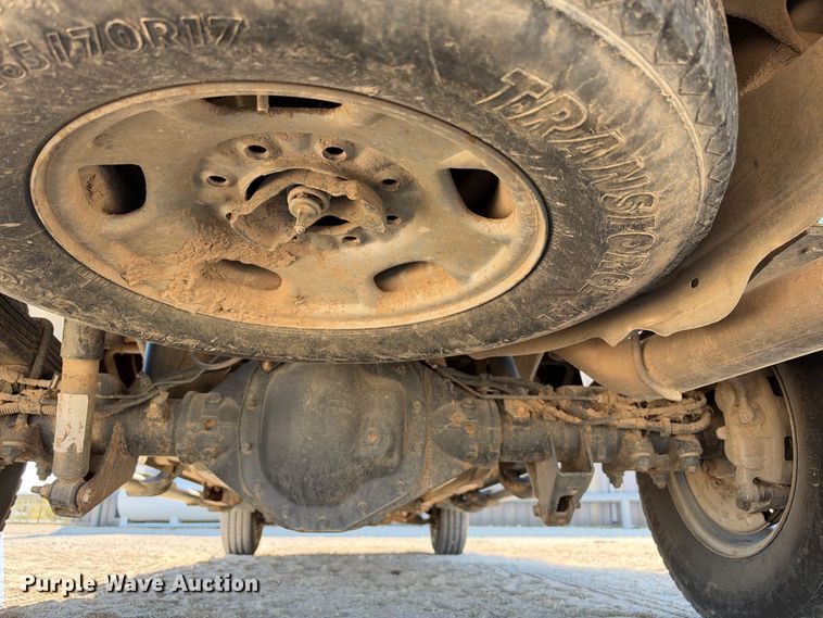 image for item FN3842 2023 GMC Sierra 2500HD 4X4 Crew Cab pickup truck