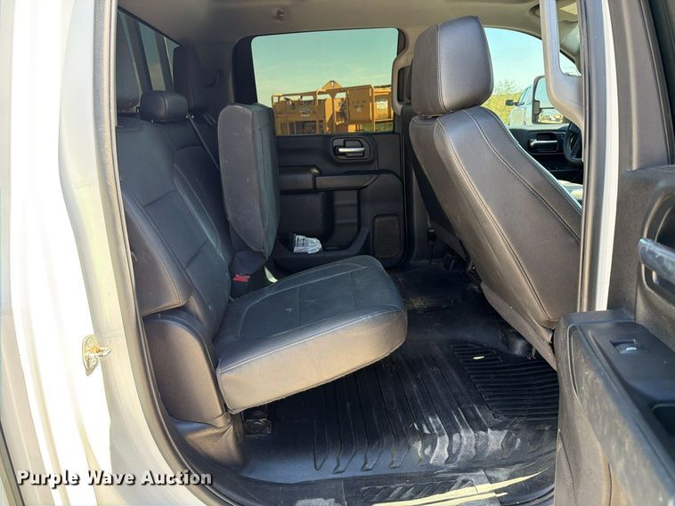 image for item FN3842 2023 GMC Sierra 2500HD 4X4 Crew Cab pickup truck