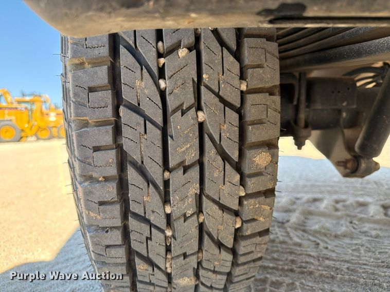 image for item FN3842 2023 GMC Sierra 2500HD 4X4 Crew Cab pickup truck