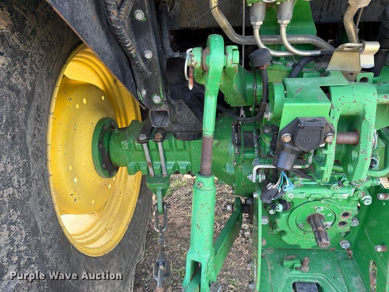 image for item FN3854 2013 John Deere 5101E MFWD tractor