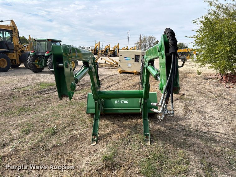 image for item FN3854 2013 John Deere 5101E MFWD tractor