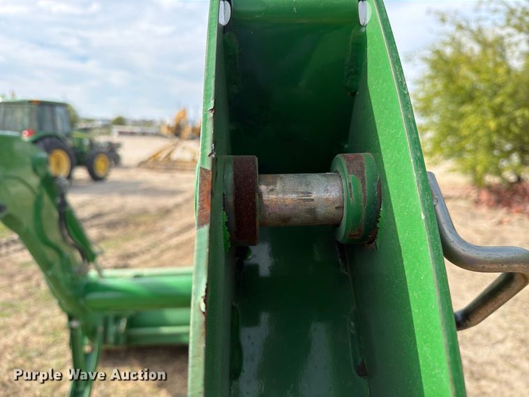 image for item FN3854 2013 John Deere 5101E MFWD tractor