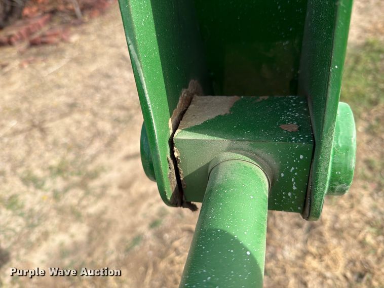 image for item FN3854 2013 John Deere 5101E MFWD tractor
