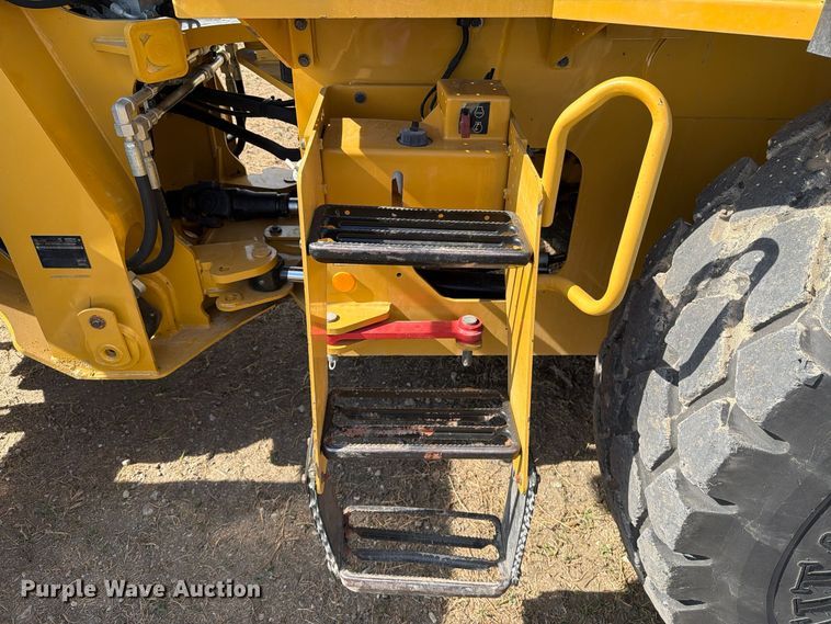 image for item FN3855 2015 Caterpillar 938M wheel loader
