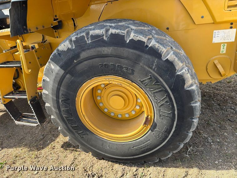 image for item FN3855 2015 Caterpillar 938M wheel loader