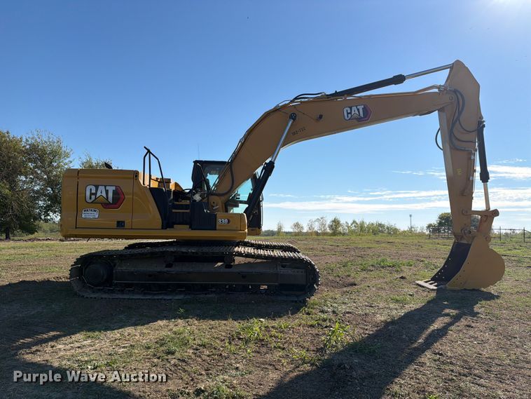 image for item FN3857 2022 Caterpillar 330 TC excavator