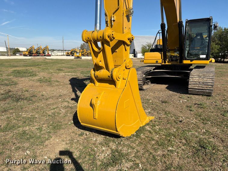 image for item FN3857 2022 Caterpillar 330 TC excavator